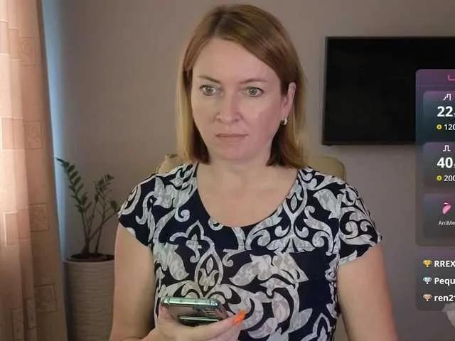 Lalie from BongaCams