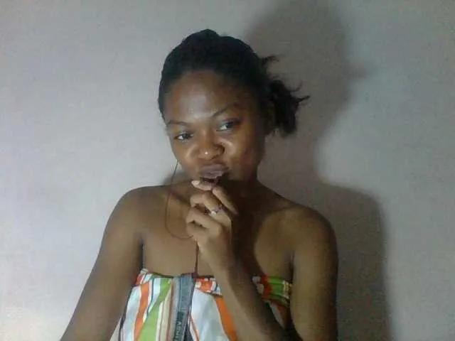 Laluna2 from BongaCams