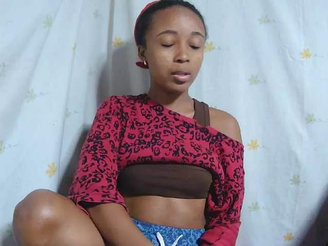 Laminnah from BongaCams