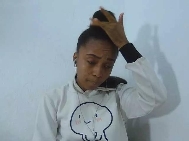 Laminnah from BongaCams