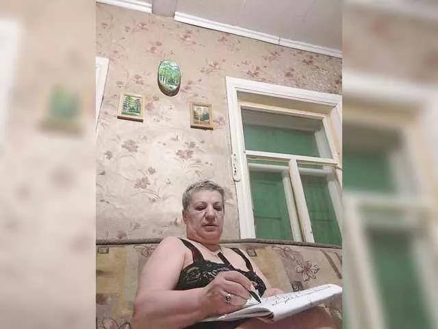 Lara45 from BongaCams