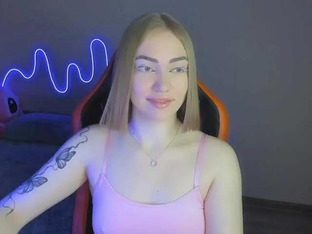 LaraKrein-lk from BongaCams is Freechat