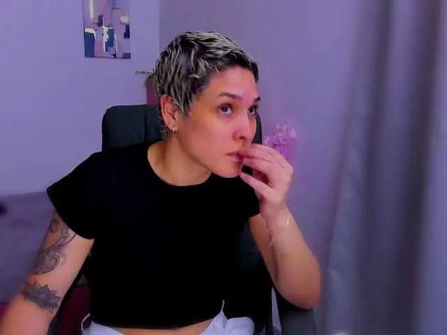 LauraR from BongaCams is Freechat