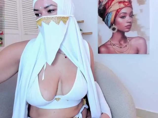 Layla-arabelle from BongaCams