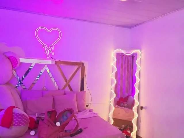 Laylafoxy-tay from BongaCams