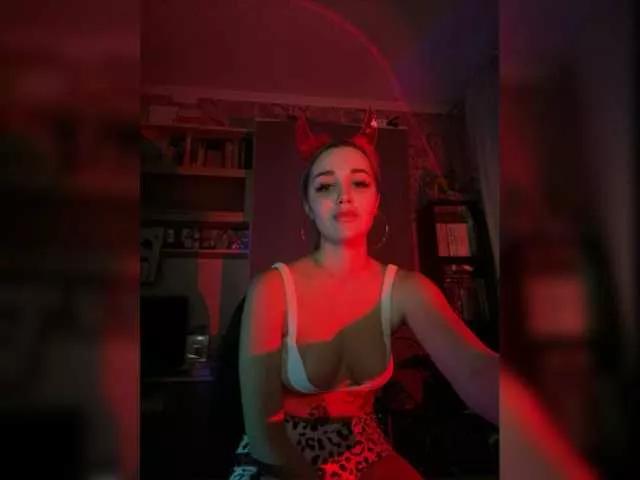 Lilimilla from BongaCams