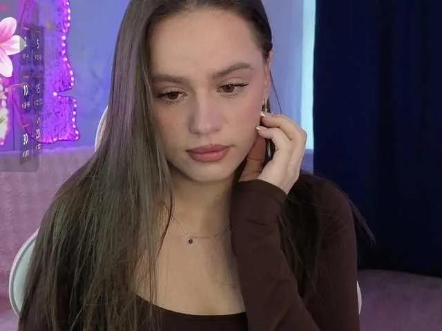Lillians from BongaCams