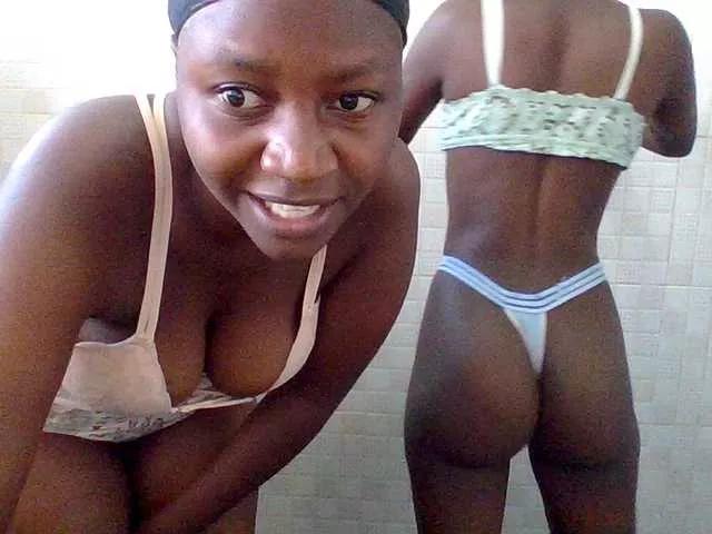 LilyAva2 from BongaCams