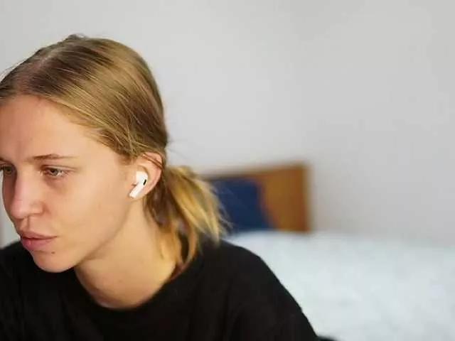 Littlemolly1 from BongaCams
