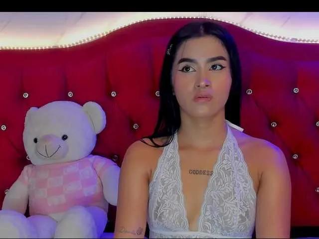 LizzyLaBelle from BongaCams