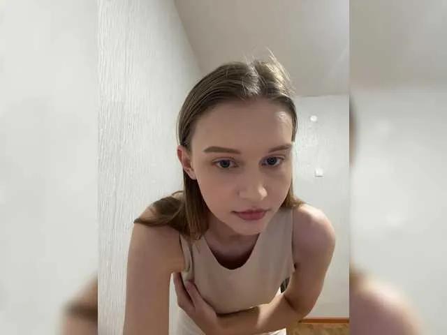 Lola-2 from BongaCams