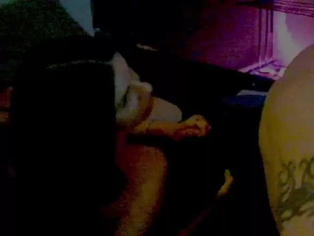 LolaLee from BongaCams