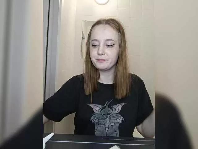 LolaMin from BongaCams