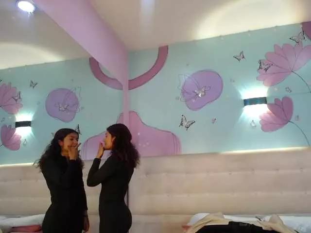 LolaVecassalt from BongaCams