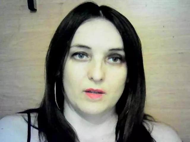 Lolaxx-x from BongaCams