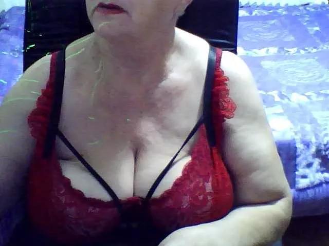 LolkaAlyss from BongaCams