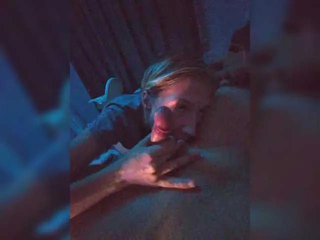 LovingSexyLove from BongaCams
