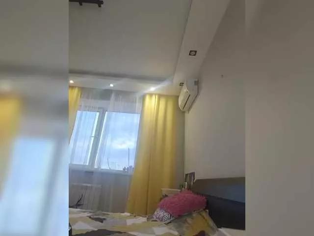 Lulu15a from BongaCams