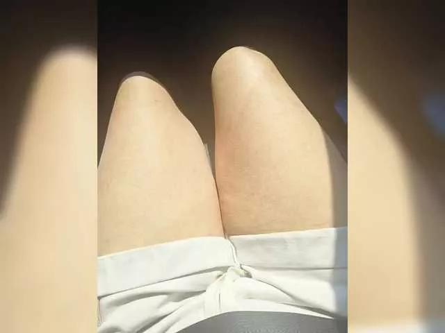 Lulu15a from BongaCams