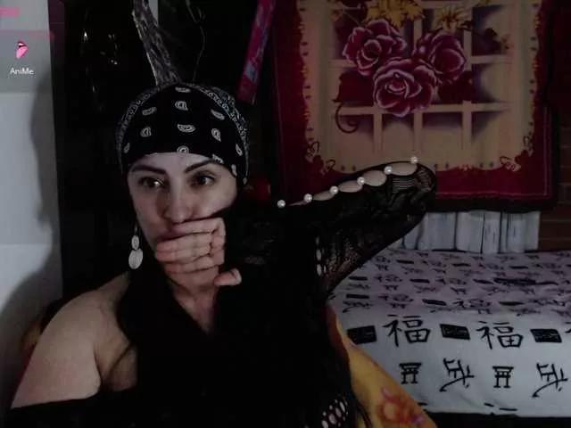 Lunaws11 from BongaCams