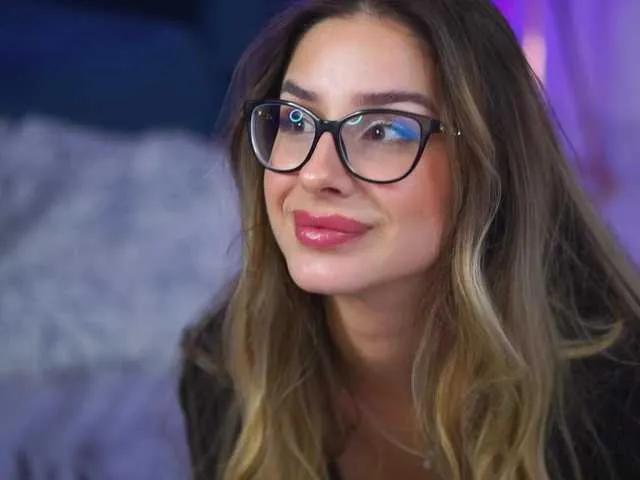 MaddieBryggs from BongaCams is Freechat