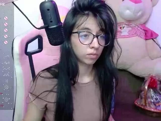 Maggie-Fox from BongaCams