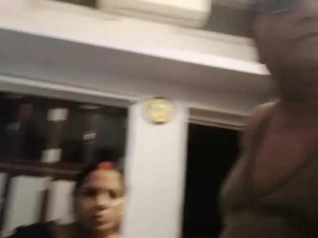 mahamaja from BongaCams