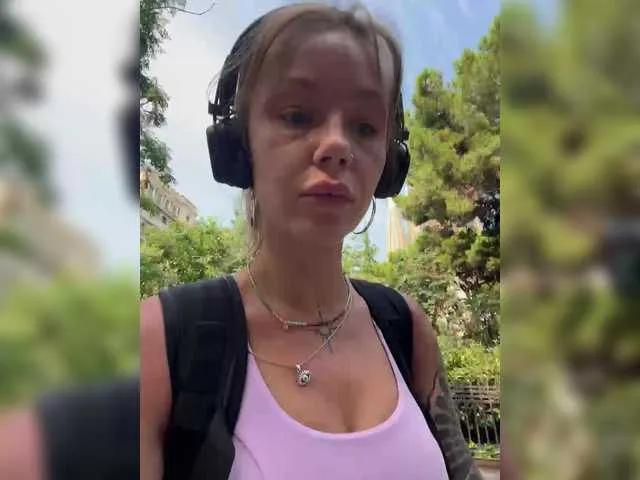Checkout girls naked models with similar nickname. Cute sexy Free Models.