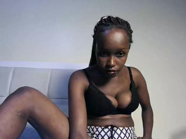 Mamaapussy from BongaCams