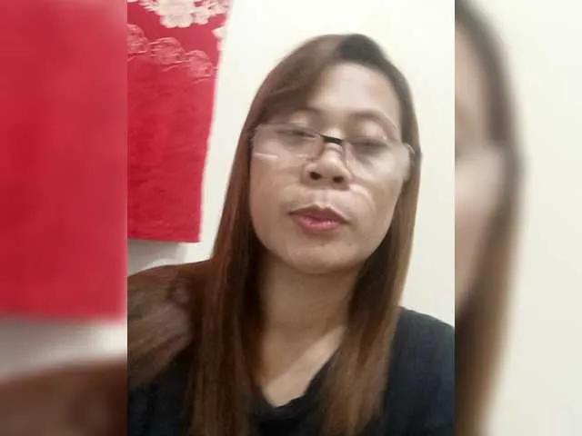 Mamajhaxx01 from BongaCams