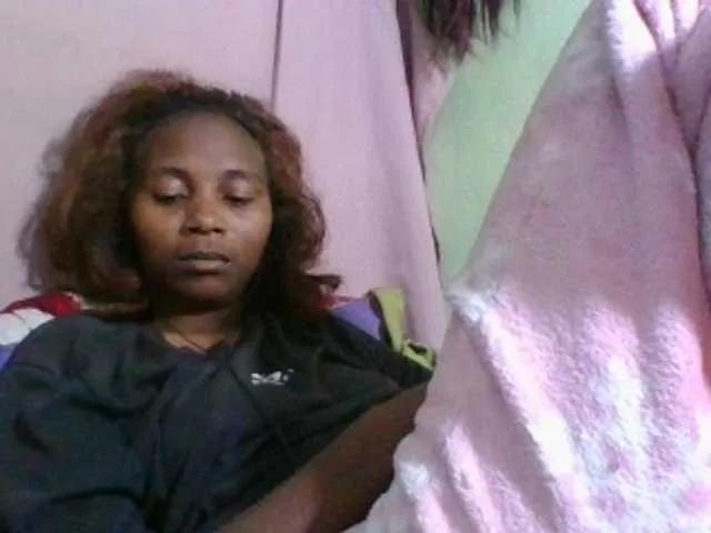 Mayah21a from BongaCams is Freechat