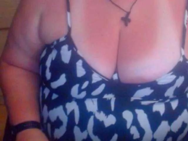 mayalove4u from BongaCams