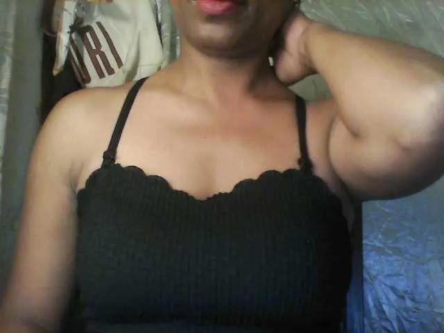 MayaQueen from BongaCams