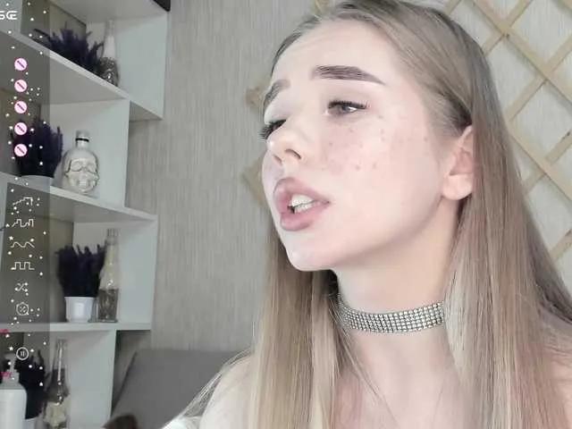 Mechanica from BongaCams
