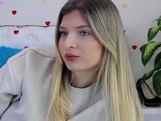 MelanieKat from BongaCams