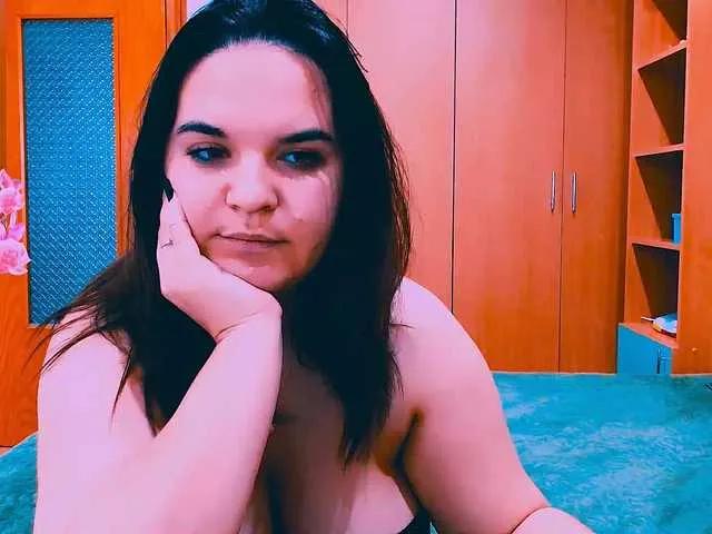 Minnie-ella from BongaCams
