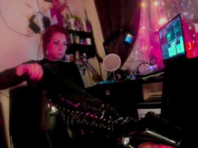 Miss-asmodeus from BongaCams