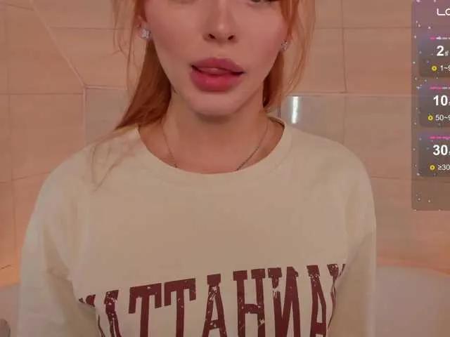 MissRedFox from BongaCams