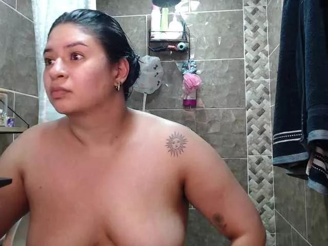 Mollyshake11 from BongaCams
