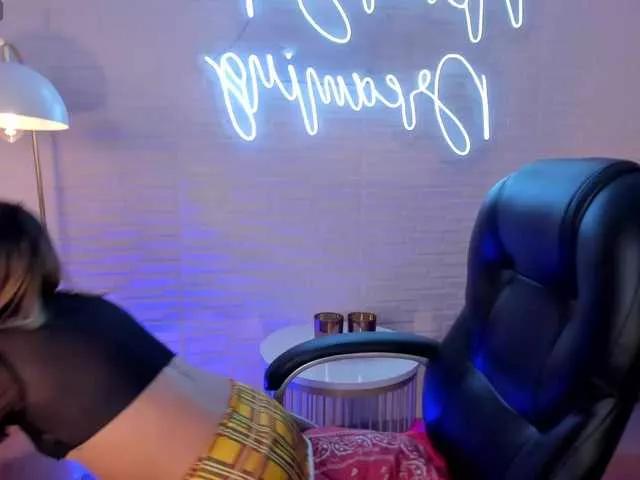 MollySunders from BongaCams