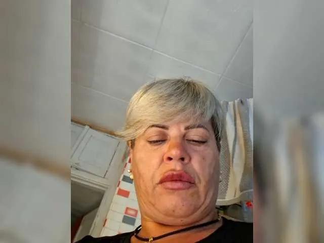 murr-kitty from BongaCams is Freechat