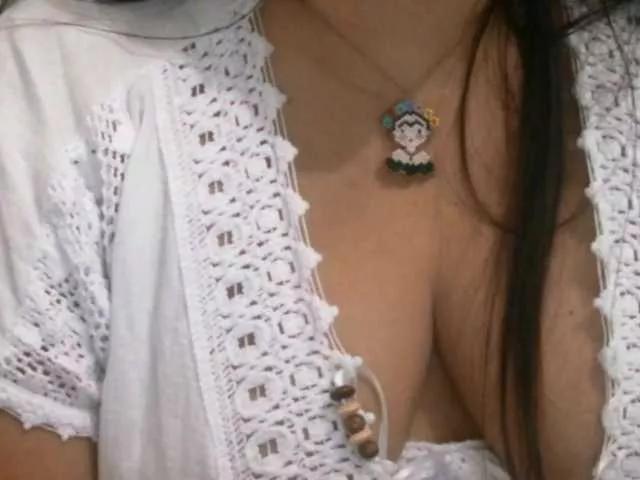 NANA2478 from BongaCams