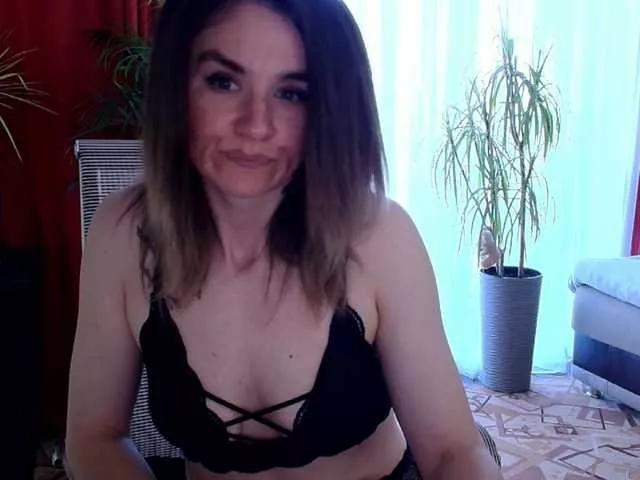 Nanny-Lora from BongaCams