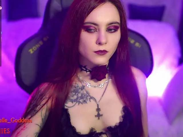 Nellene from BongaCams