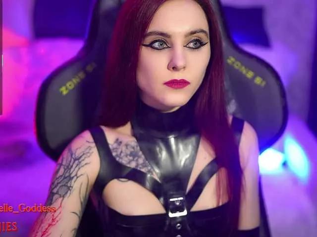 Nellene from BongaCams
