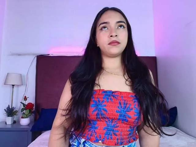 Nessa2905 from BongaCams