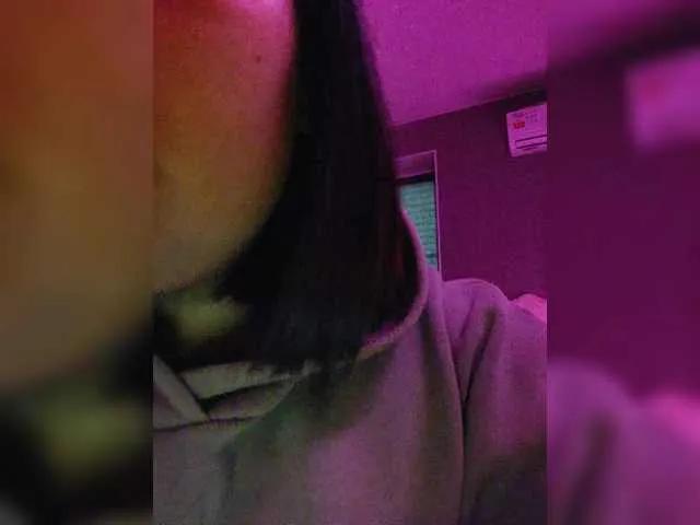 NessiePolly from BongaCams