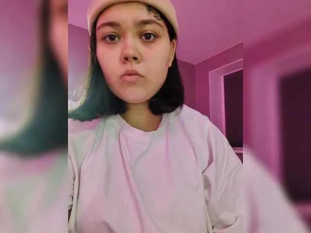 NessiePolly from BongaCams