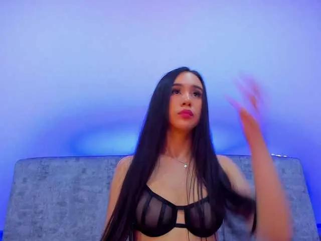 Niki-White from BongaCams