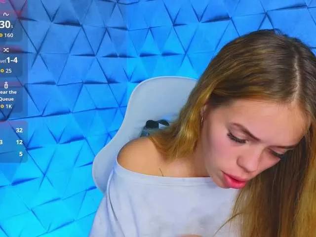 NikolSol from BongaCams